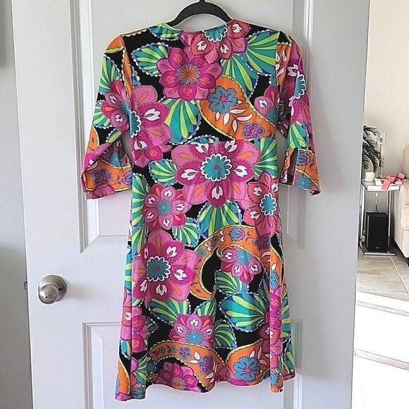 Spunk Wear Bright Retro Floral Flower Athletic Activewear Dress - Size Small - Picture 2 of 15